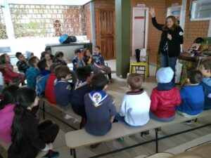 Um mundo de imaginação com o programa Roda de Leitura