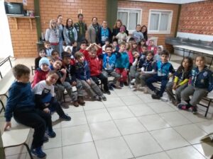 Um mundo de imaginação com o programa Roda de Leitura