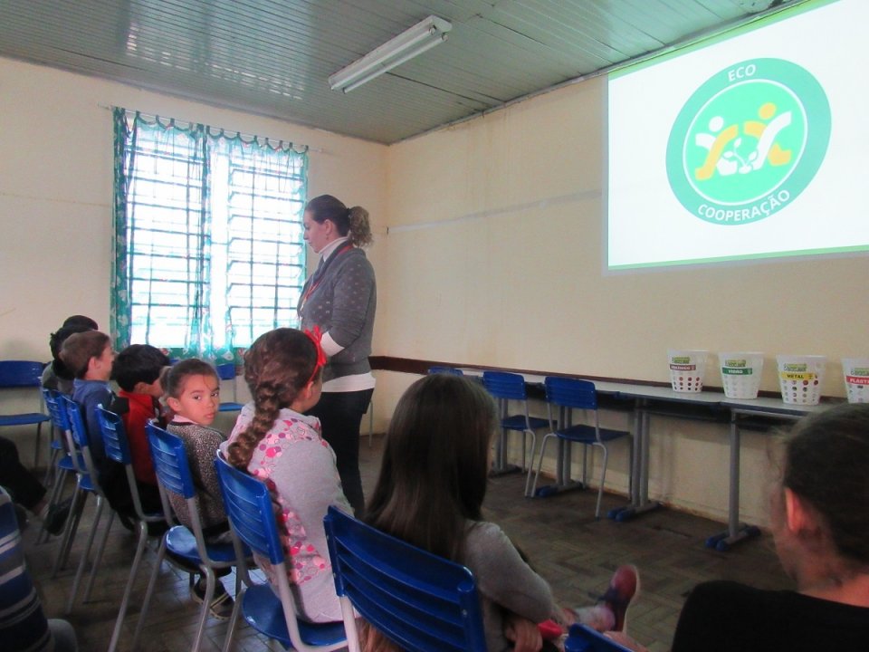 Eco Cooperação promovendo a preservação e a educação ambiental