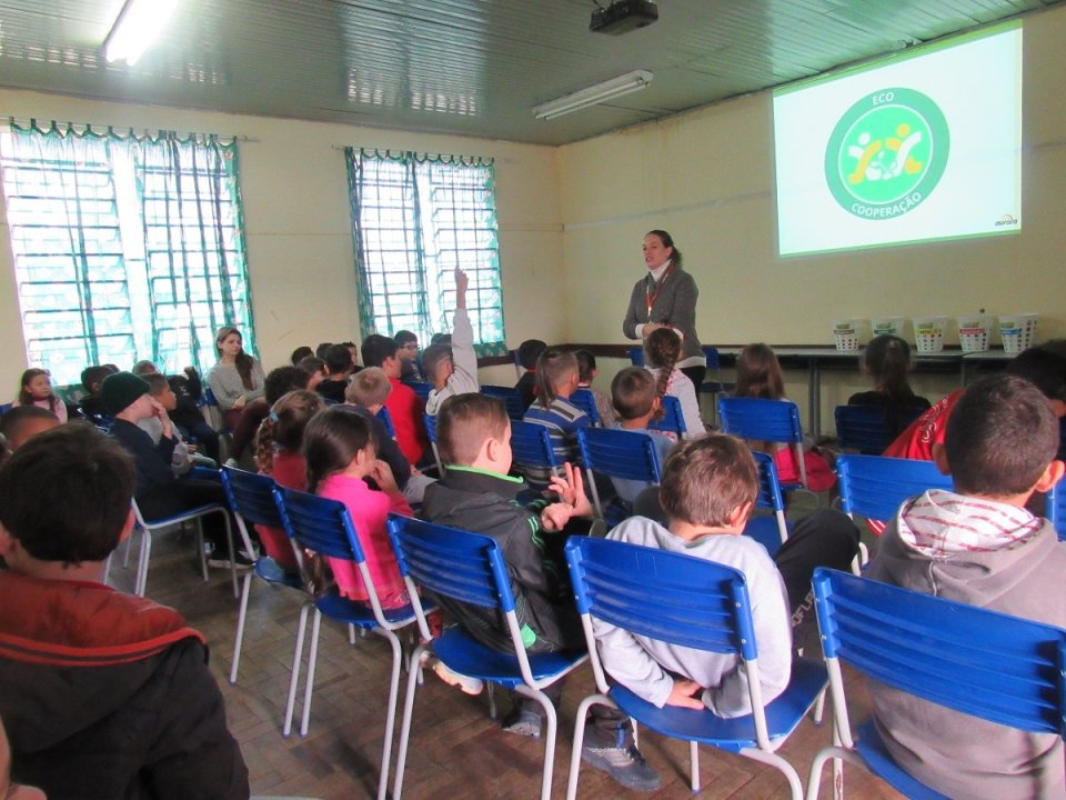 Eco Cooperação promovendo a preservação e a educação ambiental