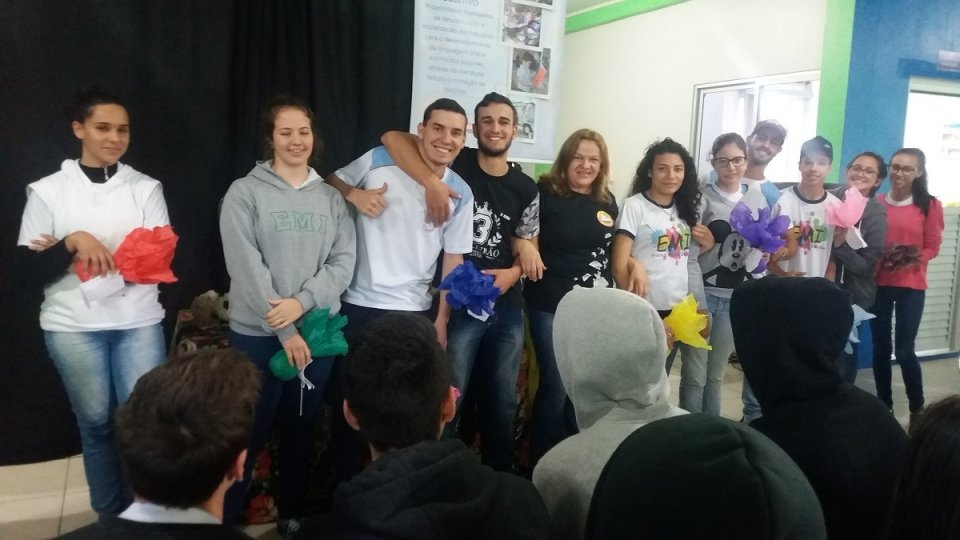 Literatura e educação ambiental em São Domingos (SC) com os programas da FALB