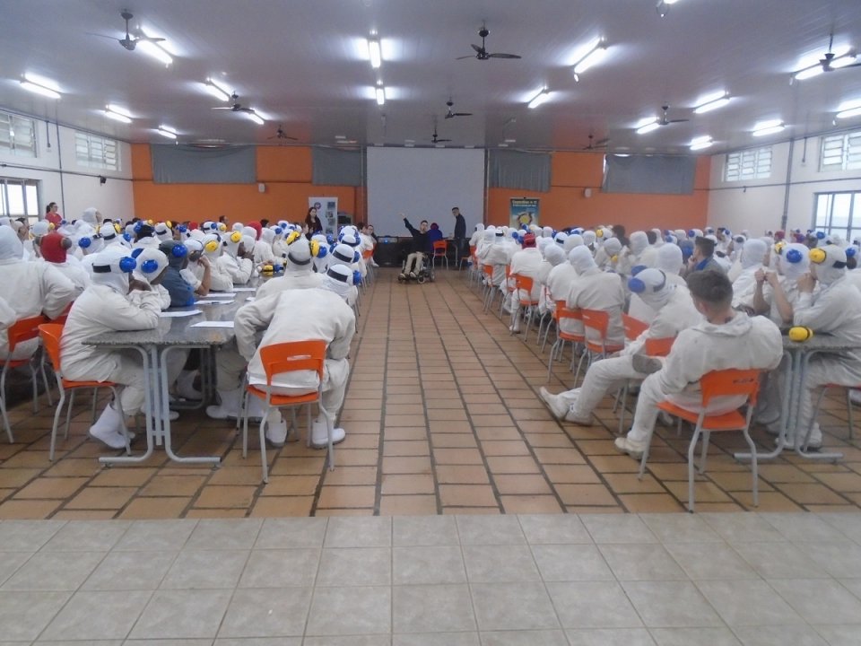 “Pés, para que os quero, se tenho asas para voar”?