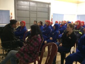 “Pés, para que os quero, se tenho asas para voar”?