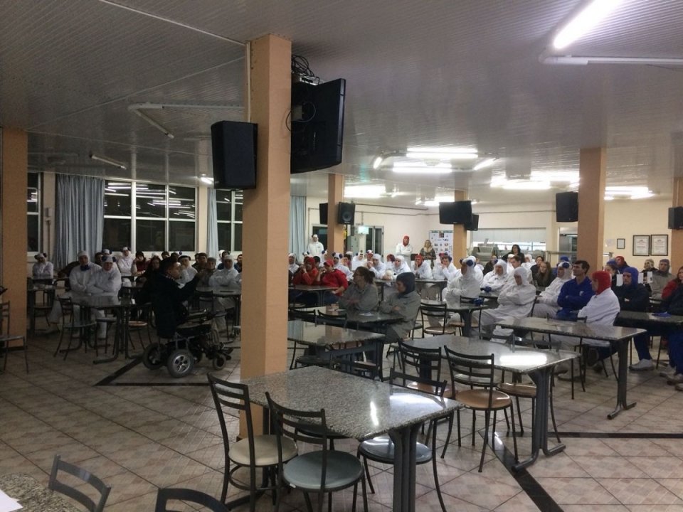 “Pés, para que os quero, se tenho asas para voar”?