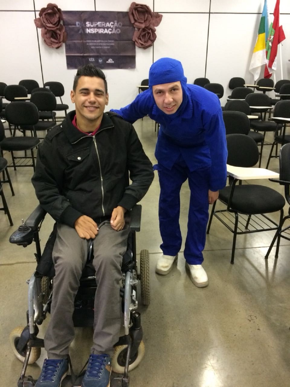 “Pés, para que os quero, se tenho asas para voar”?