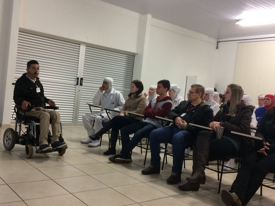 “Pés, para que os quero, se tenho asas para voar”?