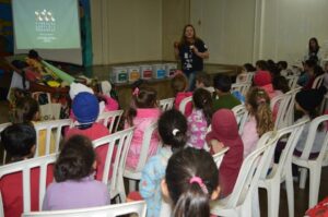 Programa Roda de Leitura proporciona momentos de contação de histórias e socialização
