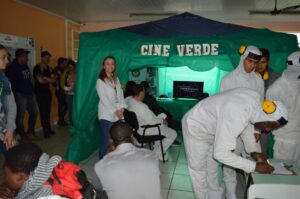 Empregados da Aurora Alimentos participam de Cinema Verde
