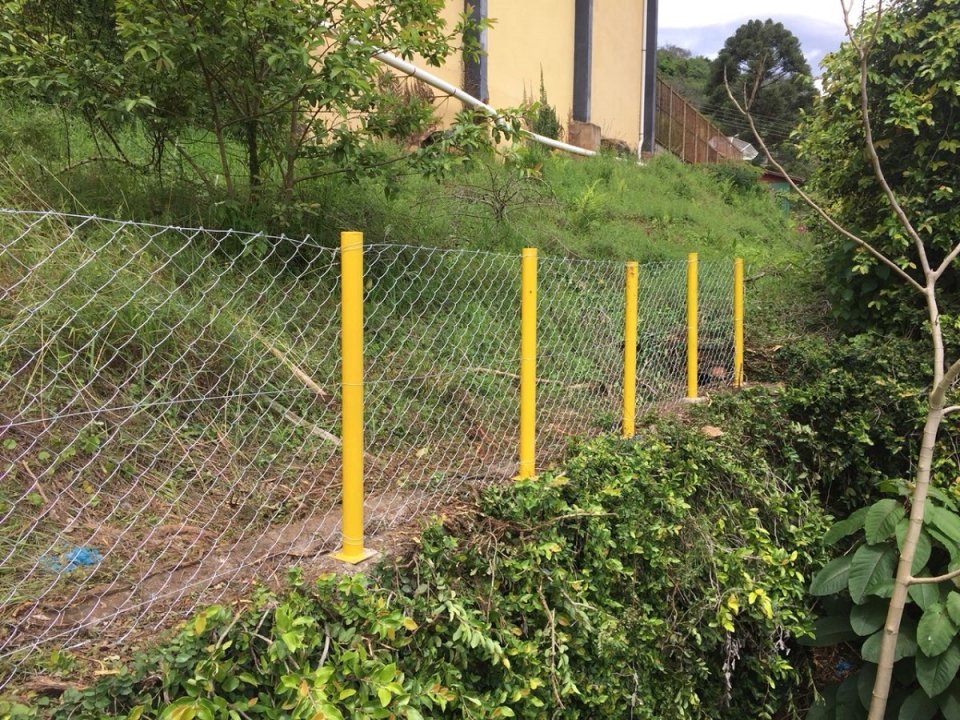 Voluntários de Joaçaba (SC) constroem horta em escola