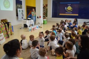 Educação ambiental e formação de novos leitores com os programas da FALB