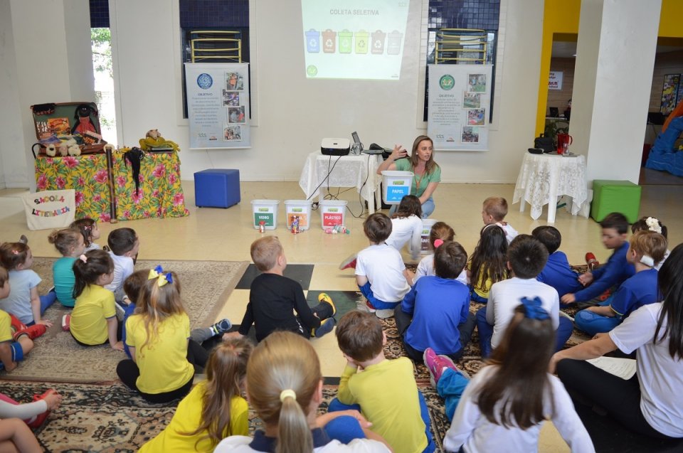Educação ambiental e formação de novos leitores com os programas da FALB