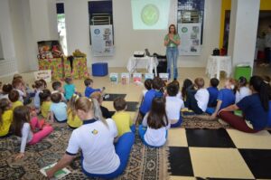 Educação ambiental e formação de novos leitores com os programas da FALB