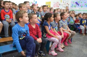 Educação ambiental e formação de novos leitores com os programas da FALB