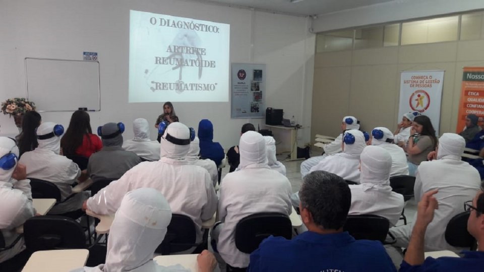 Empregados da Unidade da Aurora em Guatambu (SC) participam de palestra motivacional