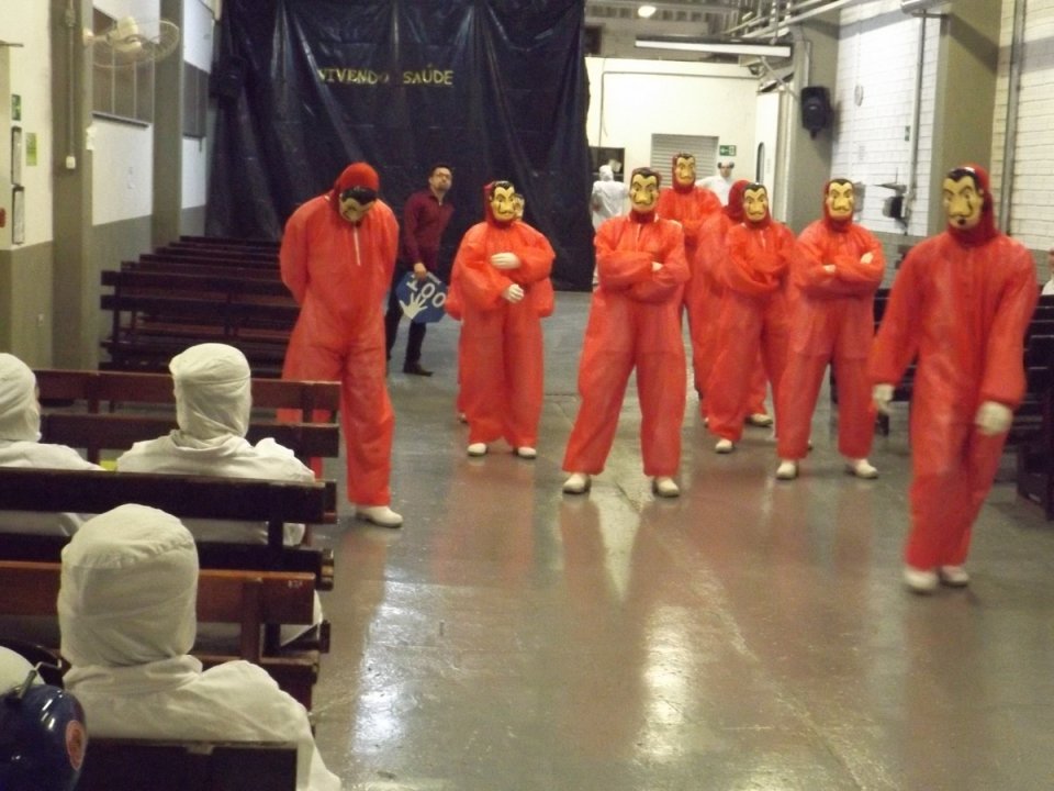 Unidade da Aurora Alimentos em Maravilha (SC) realiza apresentação das Paródias da Prevenção