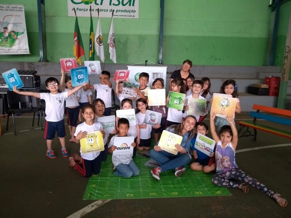 Eco Cooperação marca presença na Semana Nacional do Livro