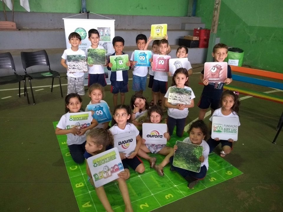 Eco Cooperação marca presença na Semana Nacional do Livro