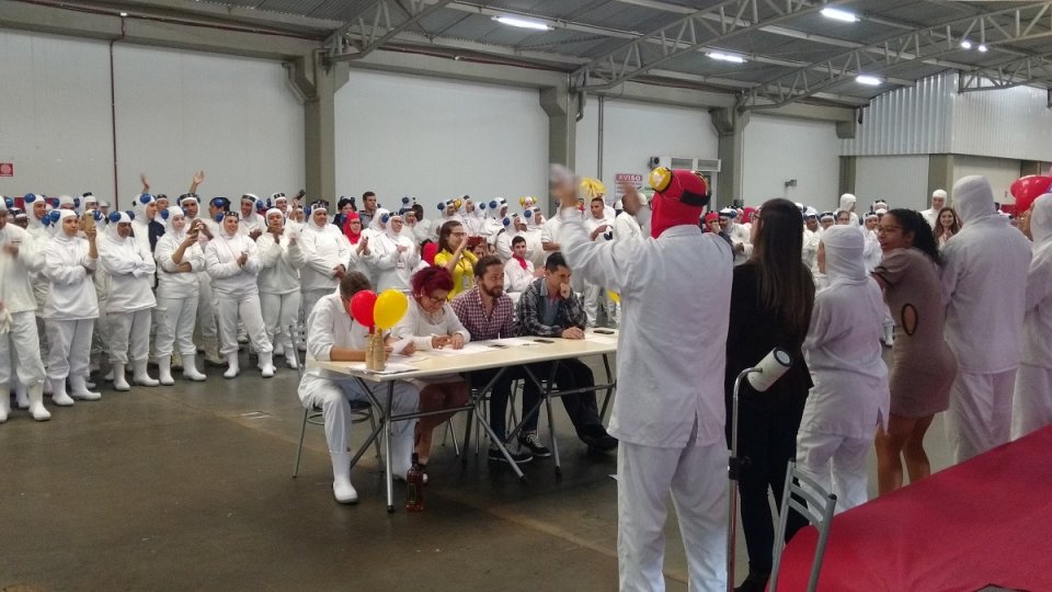 Cinco equipes realizam apresentação de “Paródias da Prevenção” na Unidade Aurora de Mandaguari (PR)