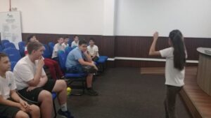 Alunos da Escola Municipal Frei Bruno, de Xaxim (SC) participam de cinema socioambiental