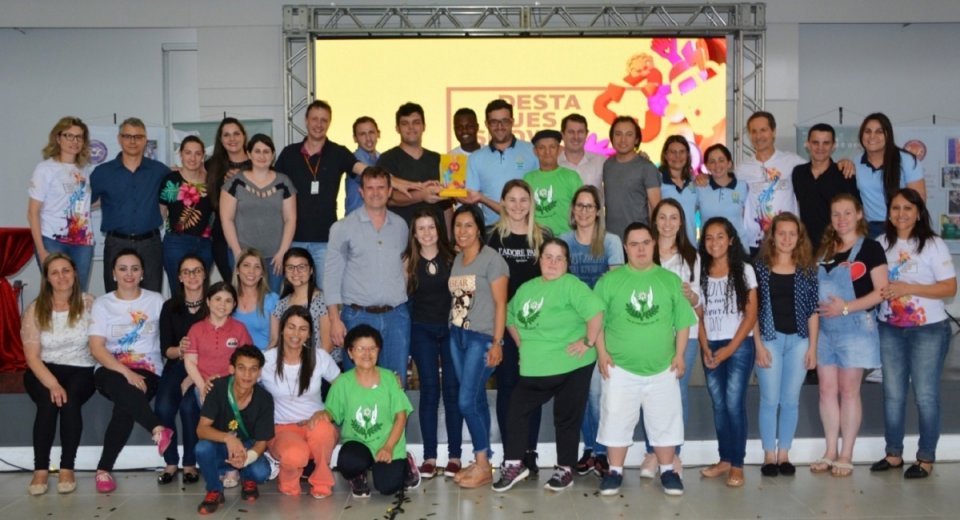 Transformar contagia: FALB premia os destaques de 2018