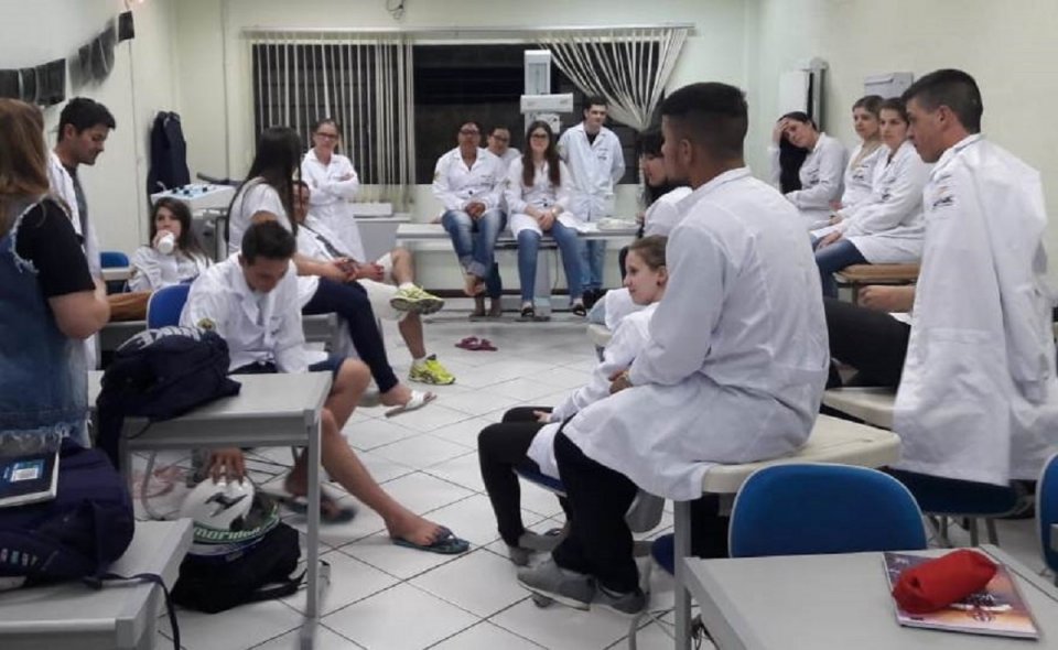 Programa Roda de Leitura comemora Semana Nacional do Livro e da Biblioteca