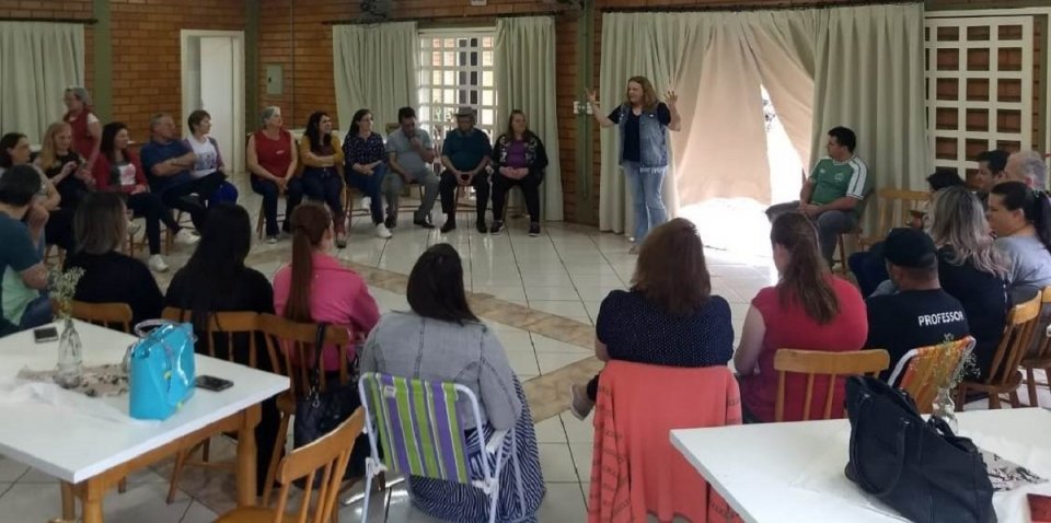 Programa Roda de Leitura comemora Semana Nacional do Livro e da Biblioteca