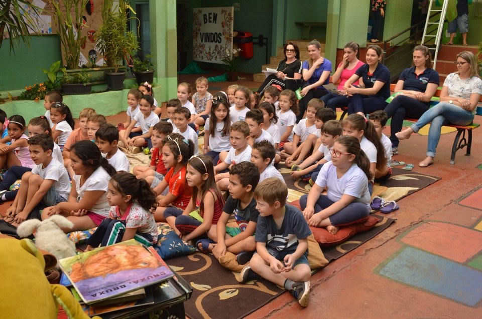 Programa Roda de Leitura educa e instiga ao gosto pela leitura