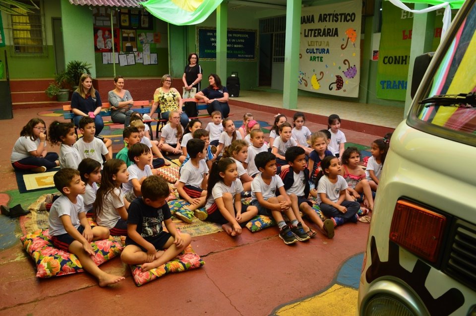 Programa Roda de Leitura educa e instiga ao gosto pela leitura