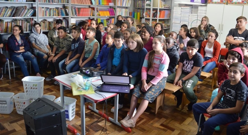 Eco Cooperação atende escolas de Chapecó/SC
