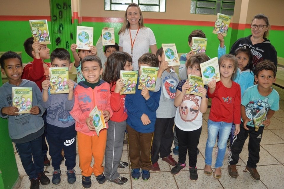 Eco Cooperação atende escolas de Chapecó/SC