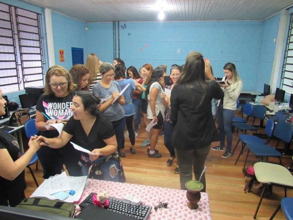 FALB promove formação com funcionários da EMEF Dr. Antônio Bemfica Filho