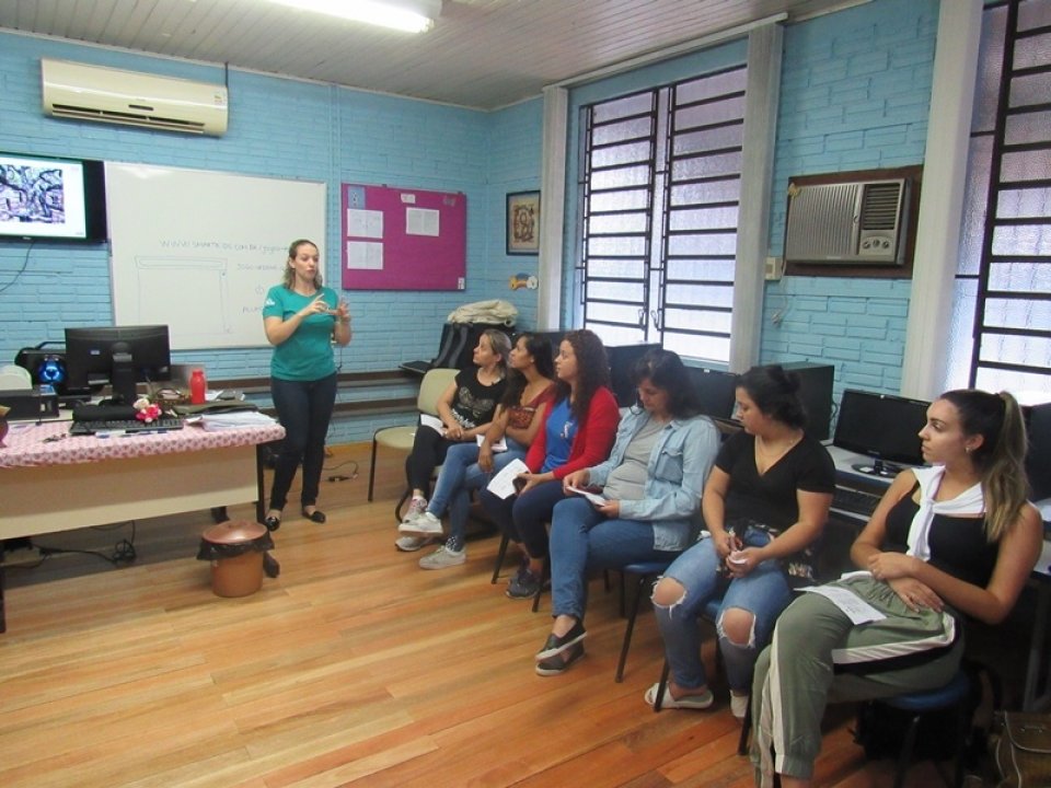 FALB promove formação com funcionários da EMEF Dr. Antônio Bemfica Filho