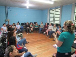 FALB promove formação com funcionários da EMEF Dr. Antônio Bemfica Filho