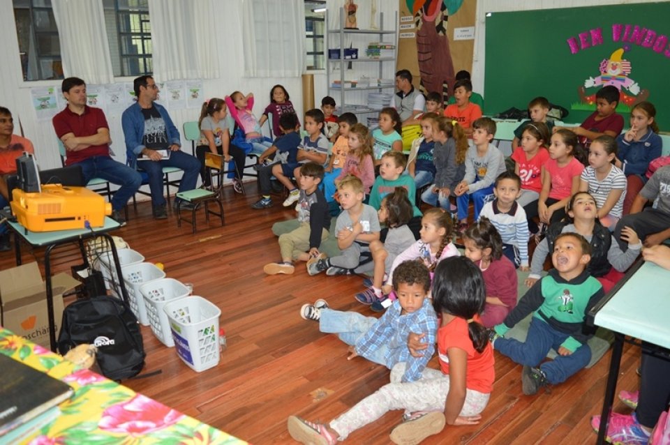 Programa de Educação Ambiental da FALB contribuindo com o Lixo Zero