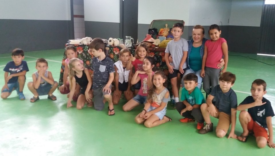 Kombi Biblioteca atende cidades de Santa Catarina e Rio Grande do Sul