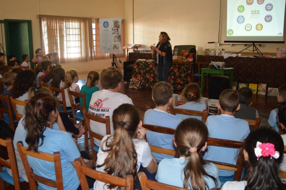 Programa Roda de Leitura no município de União do Oeste/SC