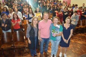 Programa Roda de Leitura participa do lançamento do projeto Lixo que vira Livro em Xanxerê/SC