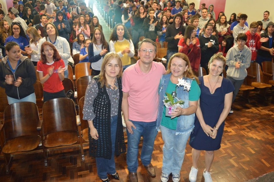 Programa Roda de Leitura participa do lançamento do projeto Lixo que vira Livro em Xanxerê/SC