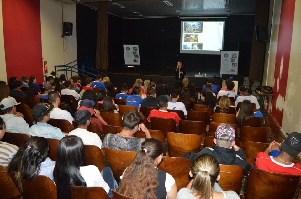 Escola de Xanxerê/SC recebe o programa Eco Cooperação