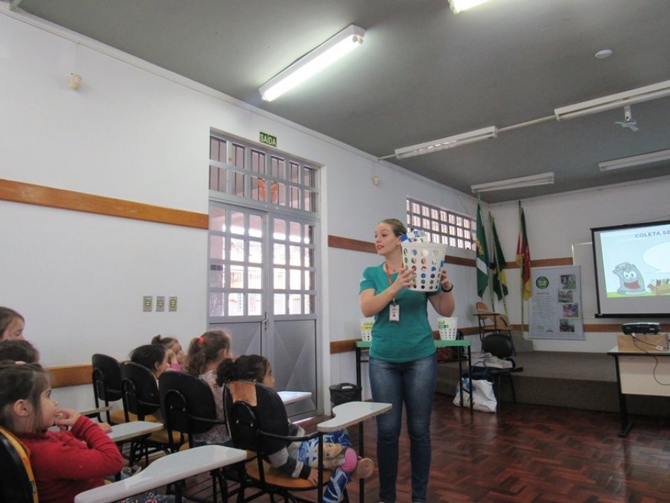 Educação ambiental atende escolas e instituição no Rio Grande do Sul