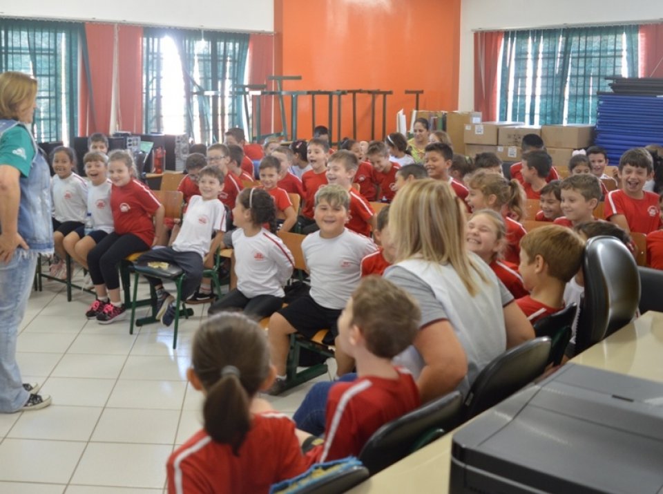Roda de Leitura realiza atividade na escola Augusto Colatto em Xanxerê/SC