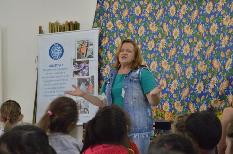 Roda de Leitura realiza atividade na escola Augusto Colatto em Xanxerê/SC
