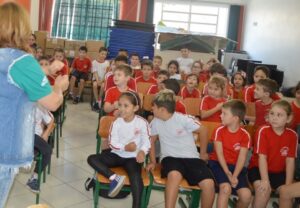 Roda de Leitura realiza atividade na escola Augusto Colatto em Xanxerê/SC