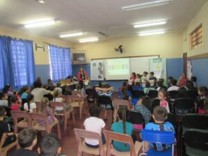 Alunos da EMEF Alfredo Juliano visitam aterro sanitário em Sapucaia do Sul/RS