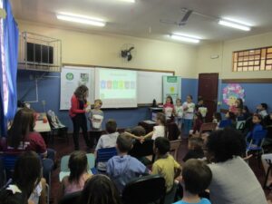 Alunos da EMEF Alfredo Juliano visitam aterro sanitário em Sapucaia do Sul/RS