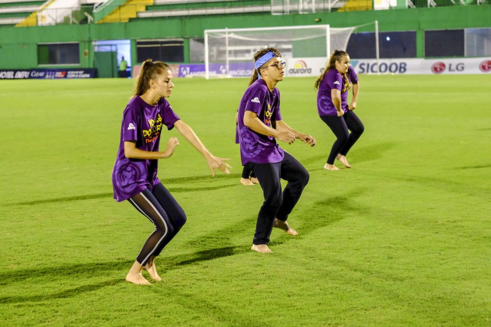 Programa Vozes do Corpo realiza flashmobs em eventos comemorativos dos 50 anos Aurora