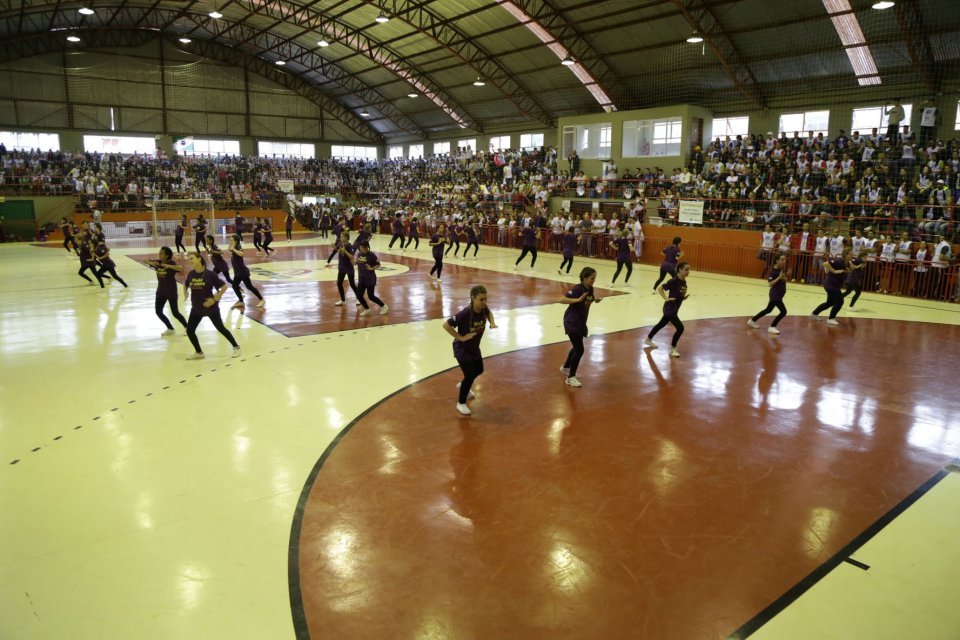 Programa Vozes do Corpo realiza flashmobs em eventos comemorativos dos 50 anos Aurora