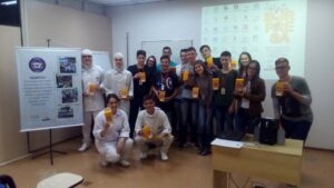 Unidade FAQUI realiza Cinema da Prevenção com jovens aprendizes