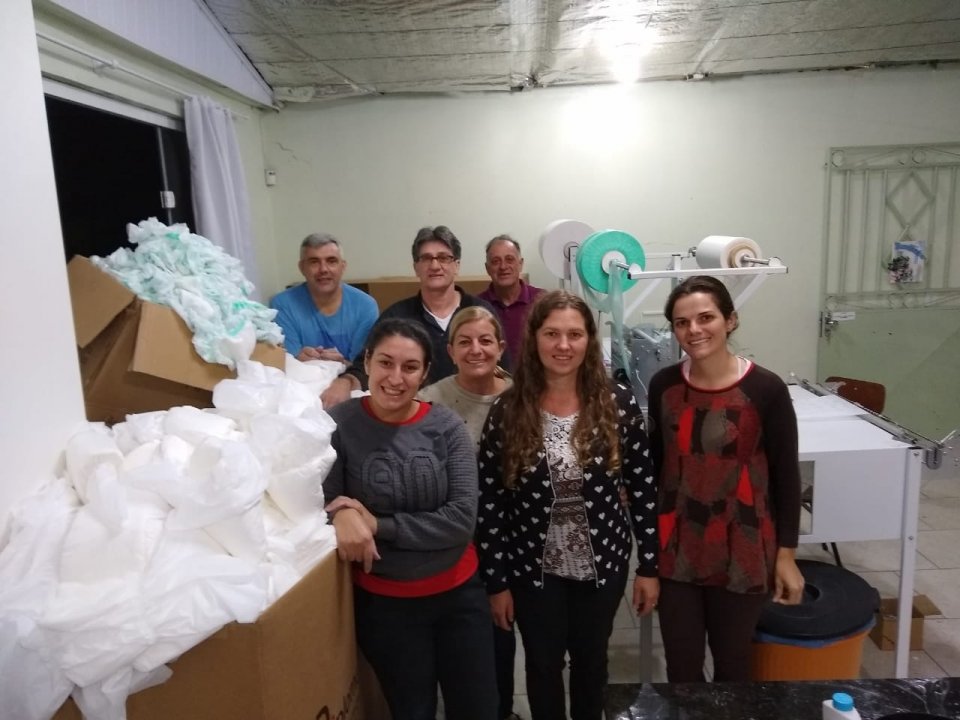 Voluntários realizam ação na APAE em Xaxim/SC