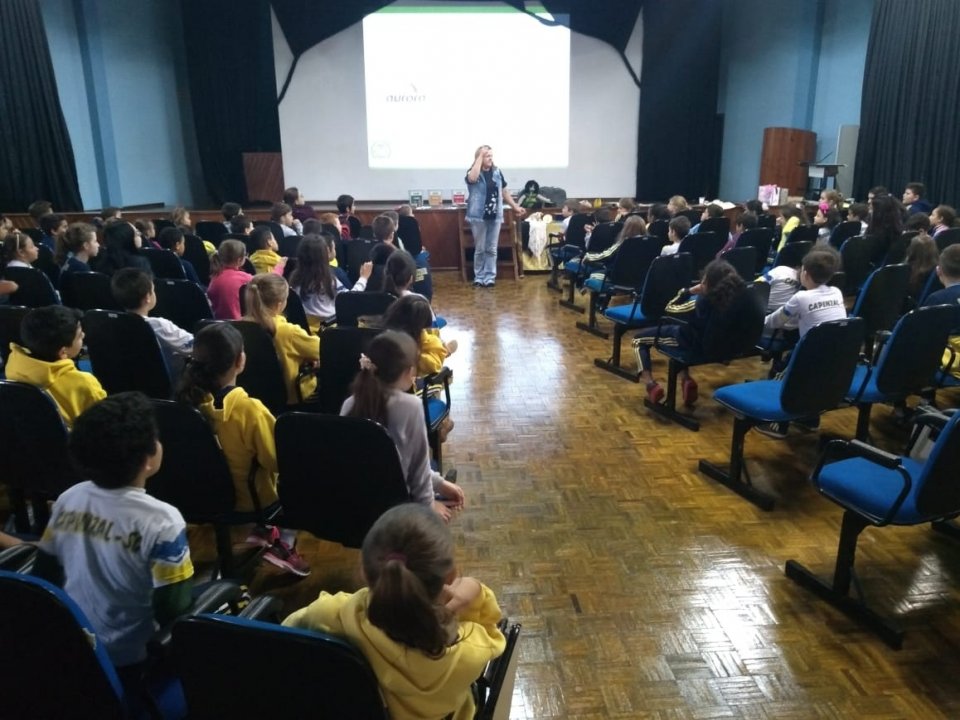 Contação de Histórias realiza ação em escolas de Capinzal/SC